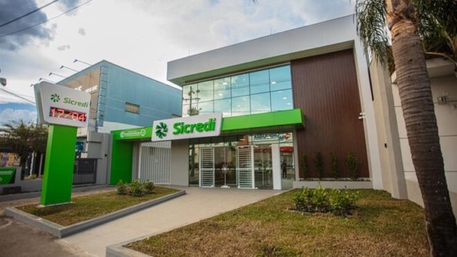 Sicredi acelera expansão e leva nova agência ao Fazendinha em Curitiba