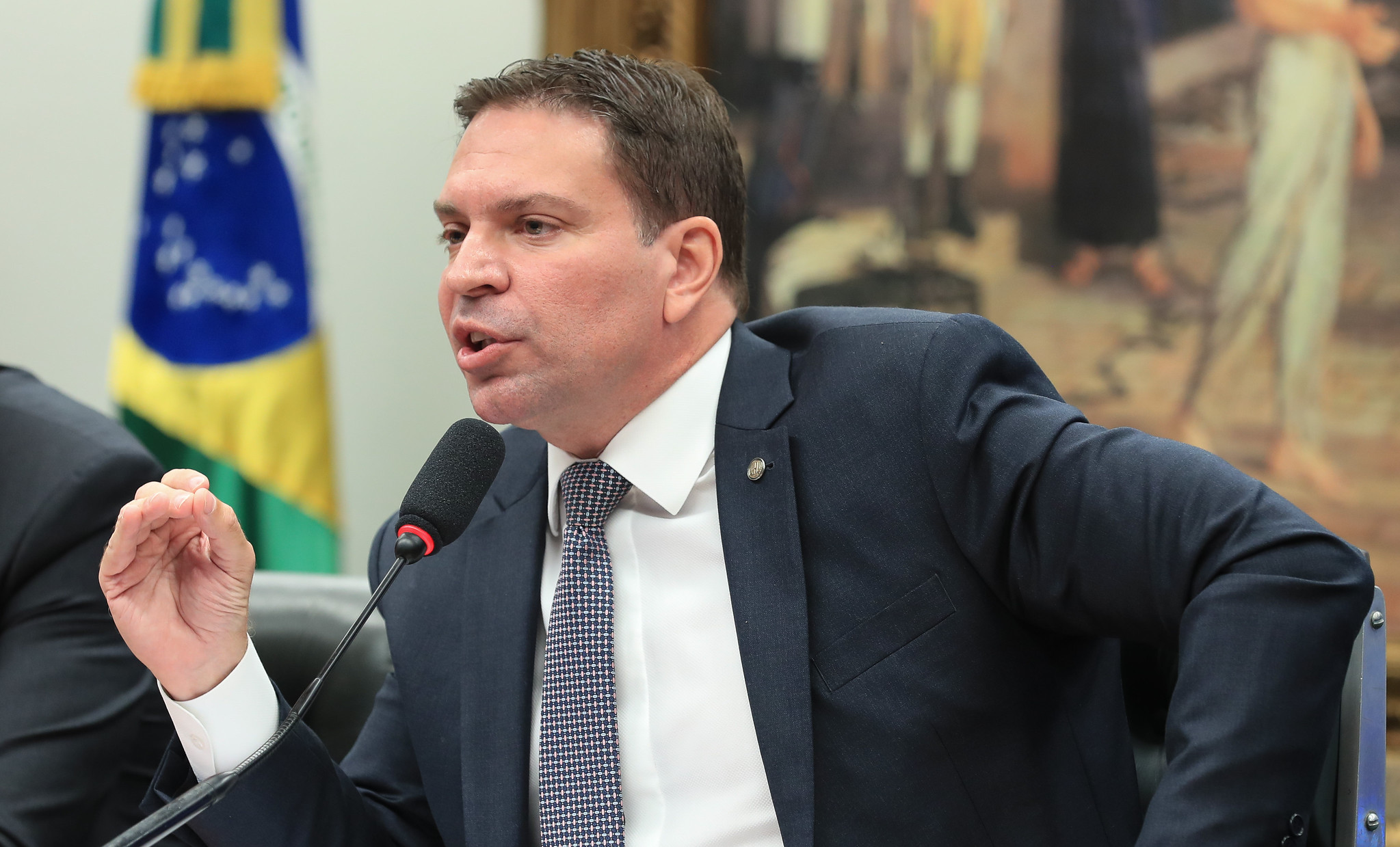 Ramagem usa voto de Moraes para pedir absolvição no STF