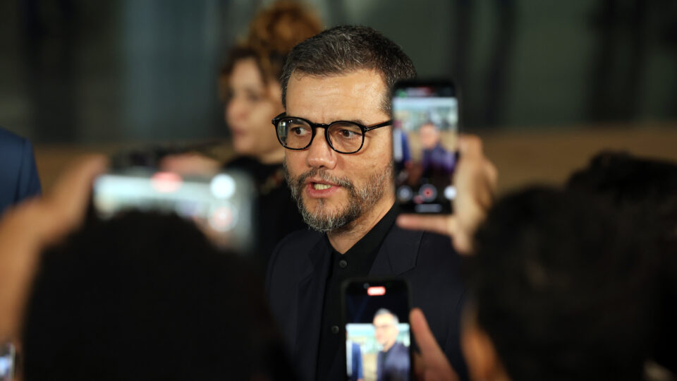 Câmara do Recife rejeita título de cidadão ao ator Wagner Moura