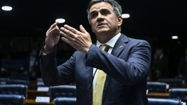 Flávio tem eleição “nas mãos”, mas pode jogar fora, diz Ciro Nogueira