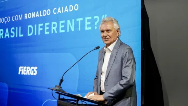 Governador goiado sinalizou positivamente a código de ética, solução descartada por Zema.