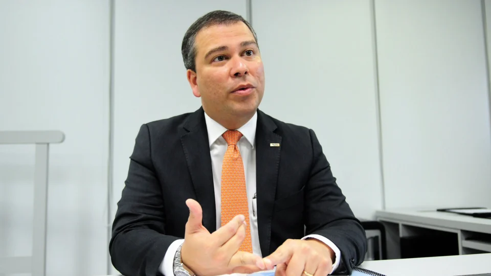 Advogados pedem transferência da Papuda para que conversas com cliente ocorram sob sigilo.