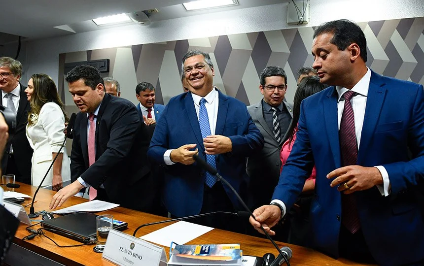 Flávio Dino enfrentou placar apertado, mas conseguiu ter sua indicação aprovada.
