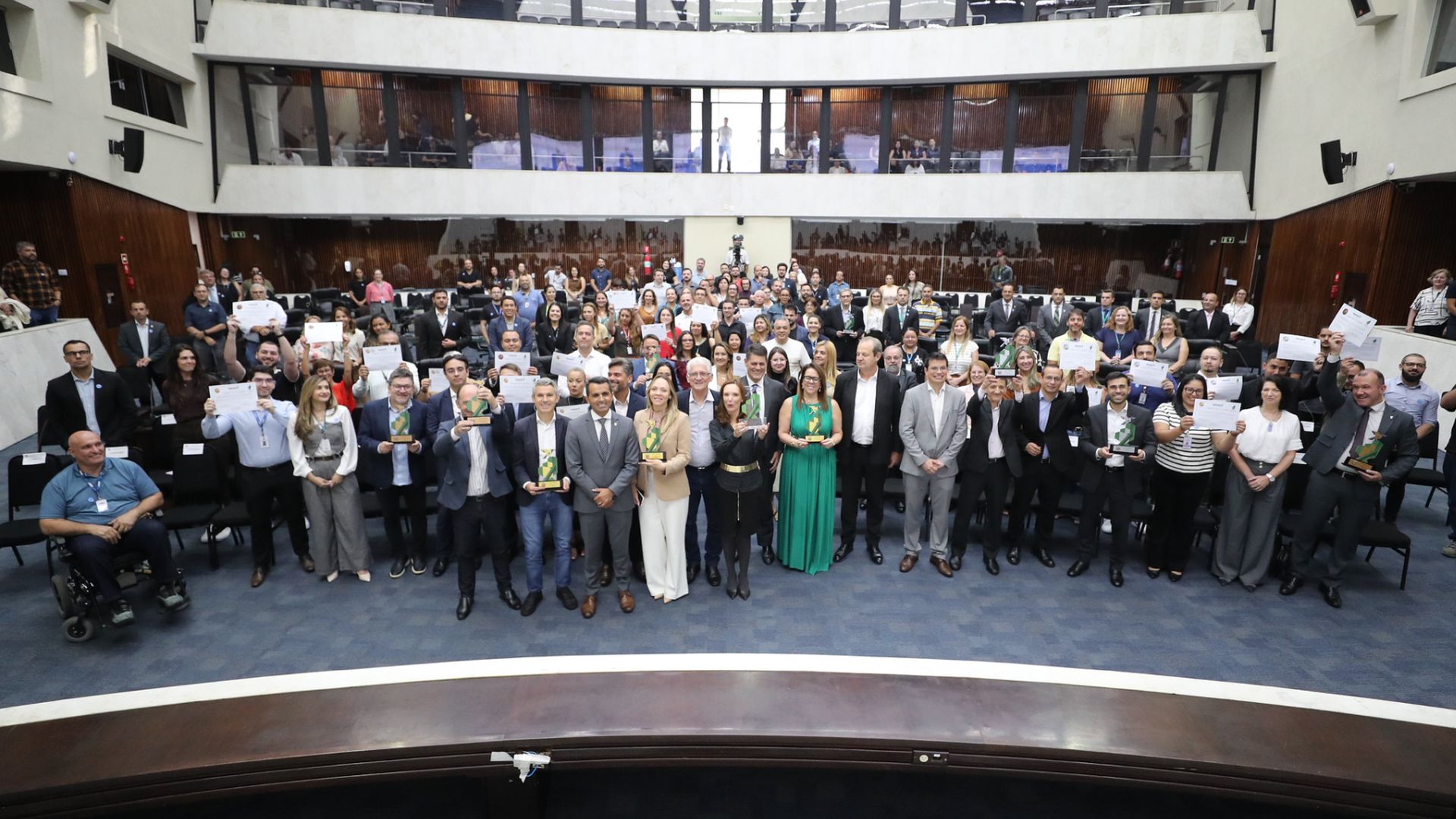 Cerimônia no Plenário da Assembleia Legislativa reuniu órgãos premiados por excelência na execução orçamentária.