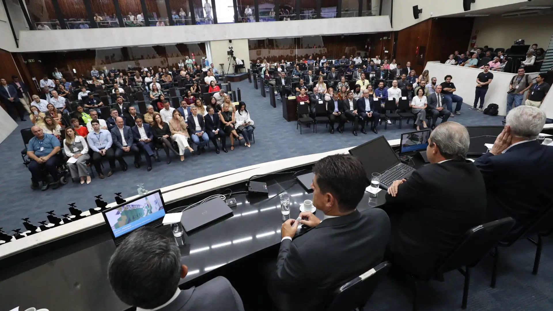 Evento na Assembleia Legislativa destacou boas práticas na gestão e execução do orçamento público no Paraná.