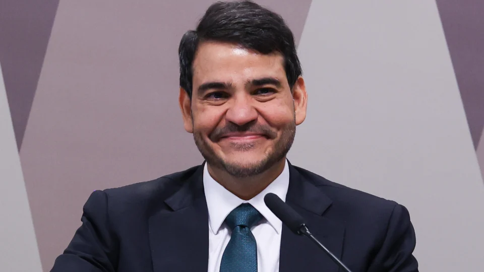 Senado impõe derrota histórica a Lula e rejeita indicação de Jorge Messias ao STF