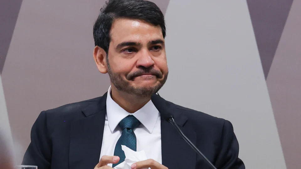 Plenário do Supremo Tribunal Federal STF em sessão de julgamento com ministros reunidos.