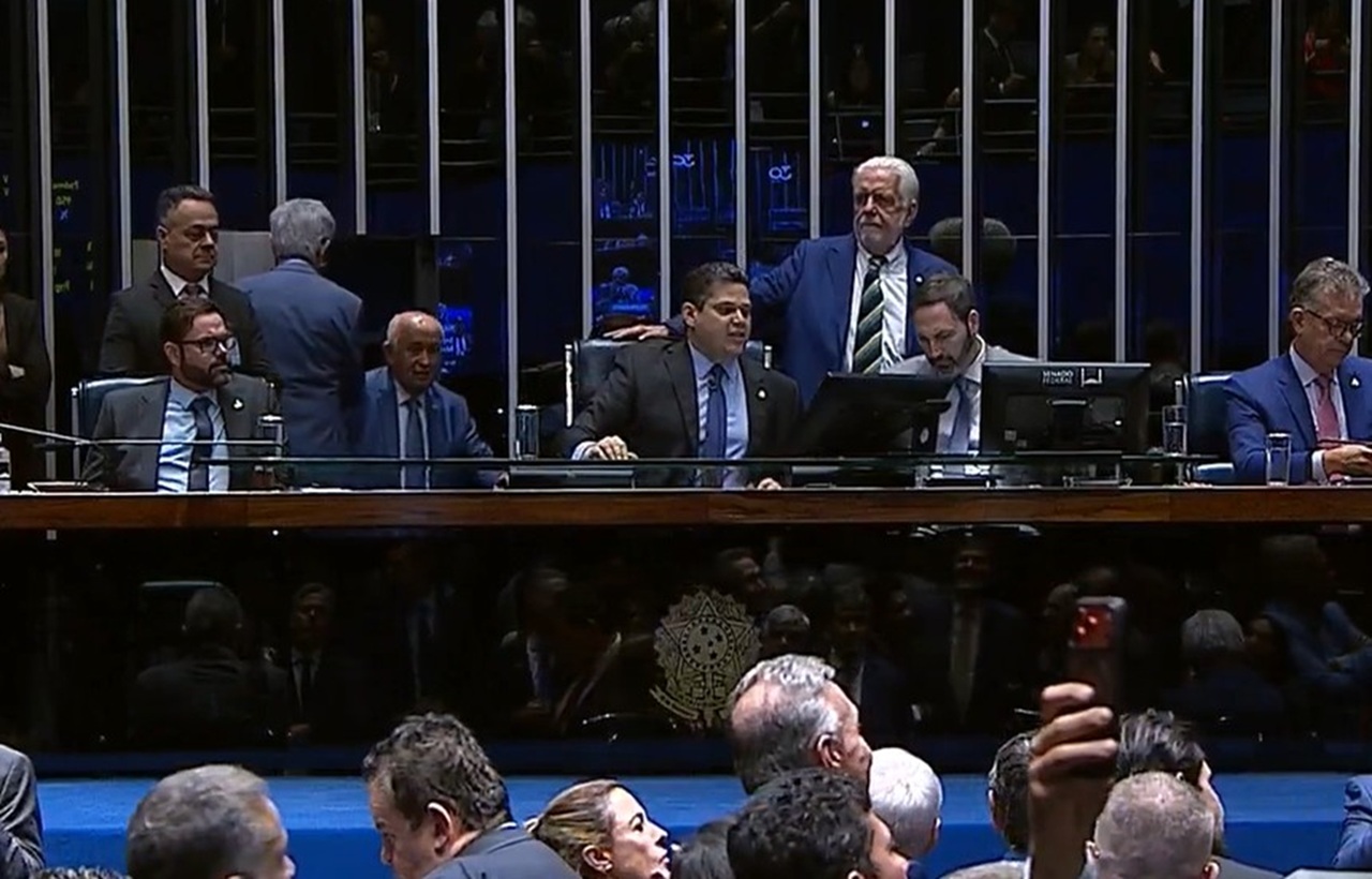 Em áudio vazado, Alcolumbre projetou derrota de Messias antes do resultado