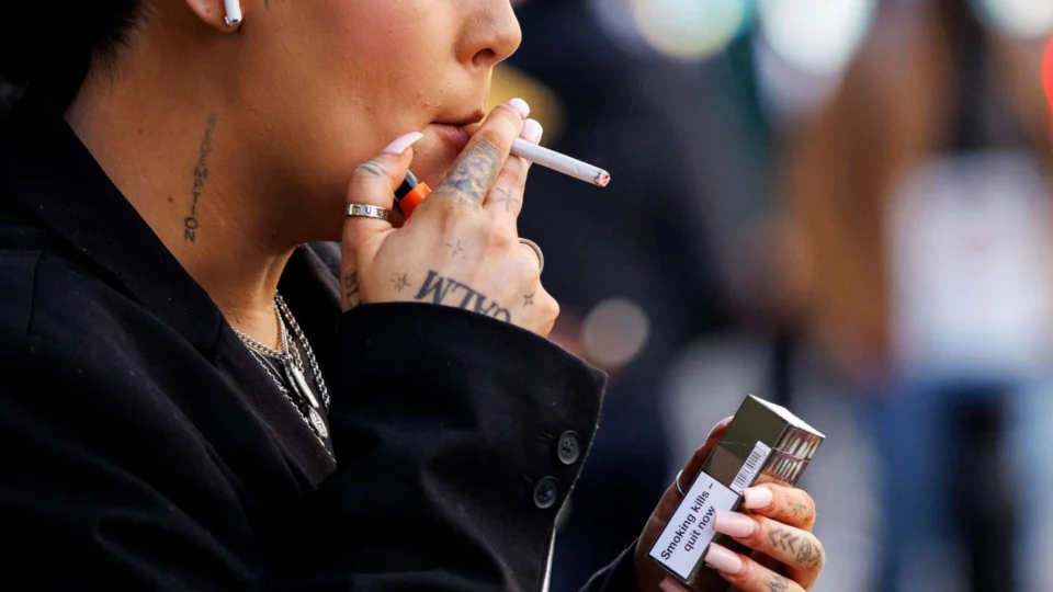 Proibição do cigarro no Reino Unido
