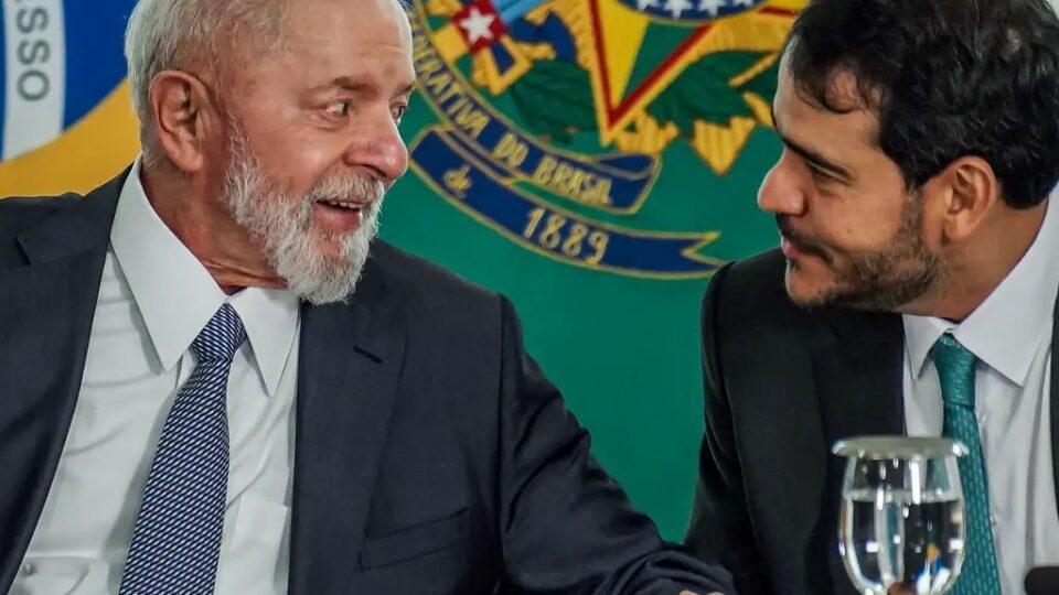 Quem foram os atores que ajudaram na rejeição de Jorge Messias para o STF?