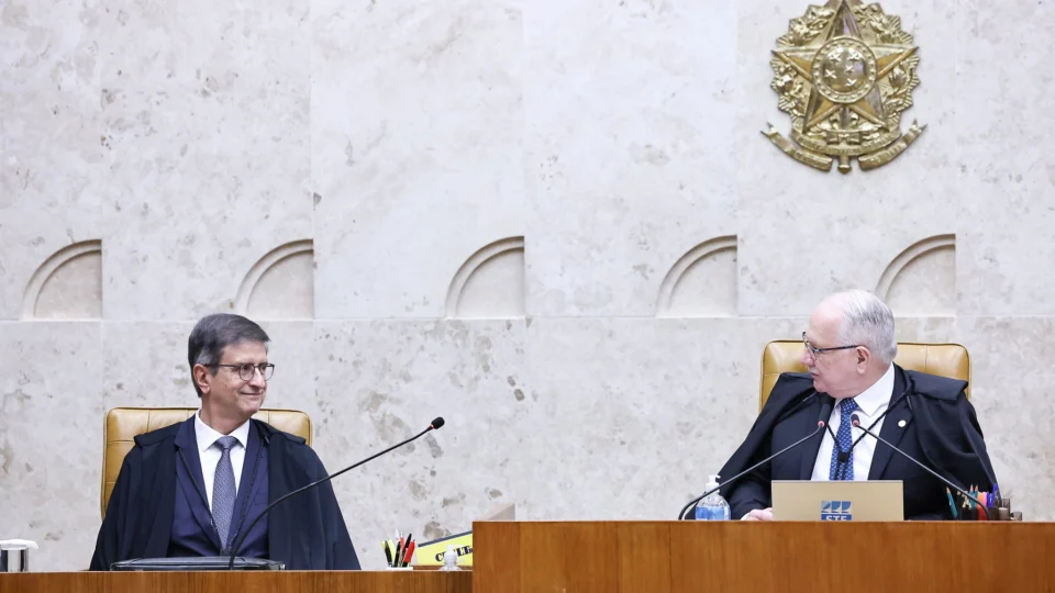 Parecer de Gonet colide com liminar do ministro presidente, que viu risco financeiro ao banco caso trecho continuasse suspenso. 