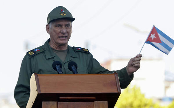 Díaz-Canel cobra comunidade internacional e descarta rendição de Cuba diante da pressão de Trump