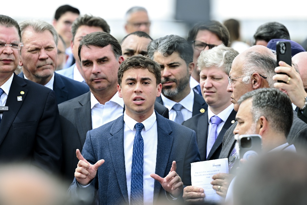 TCU arquiva representação contra Nikolas sobre uso de jatinho ligado a Vorcaro