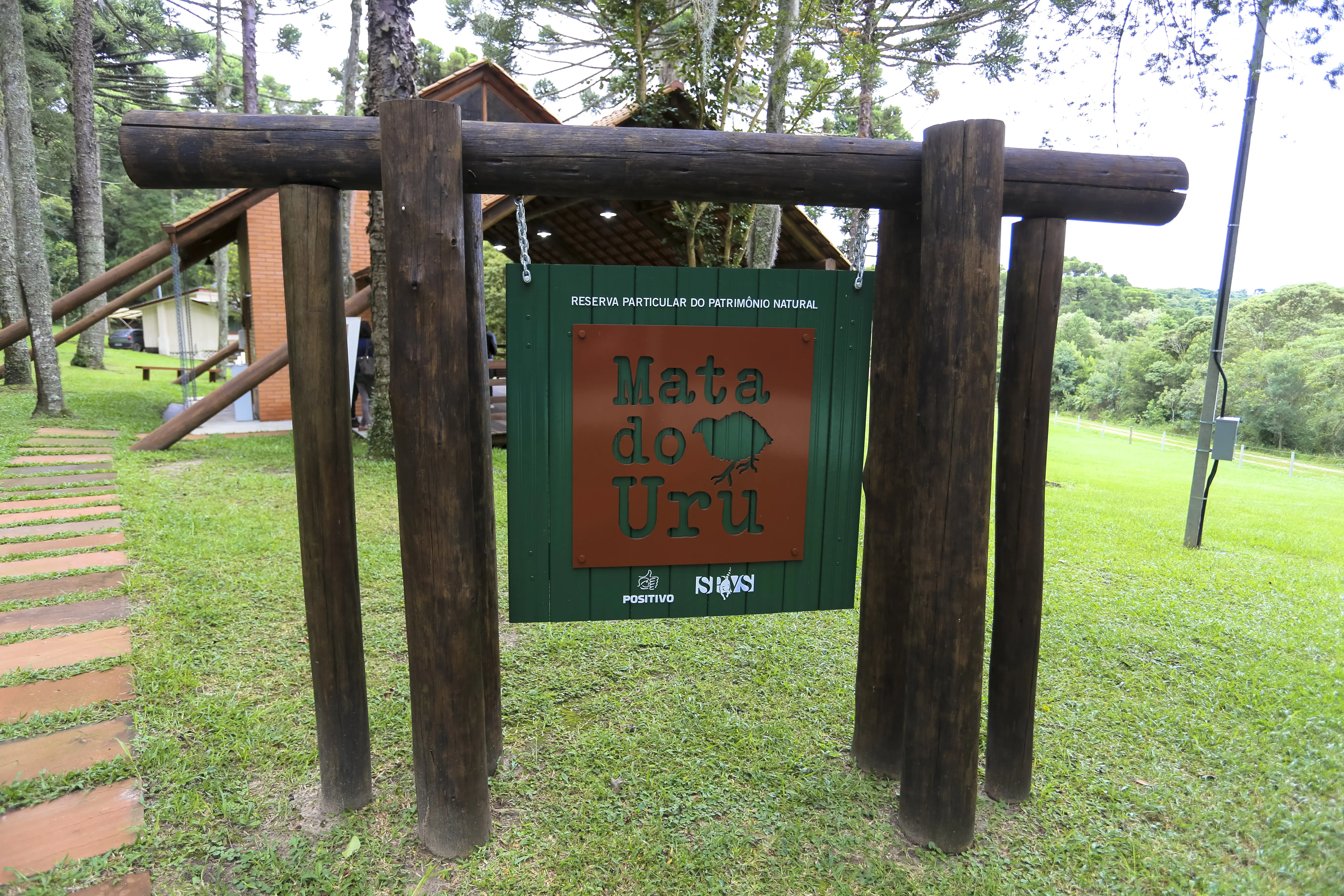Mata do Uru integra preservação ambiental e educação, com mais de 129 hectares dedicados à biodiversidade. 