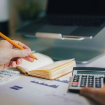 Em vez de eliminarmos a burocracia, corremos o risco de institucionalizar um monstro de duas cabeças que exigirá investimentos massivos em tecnologia e assessoria jurídica apenas para que o setor produtivo consiga cumprir suas obrigações básicas Imagem referente a matéria