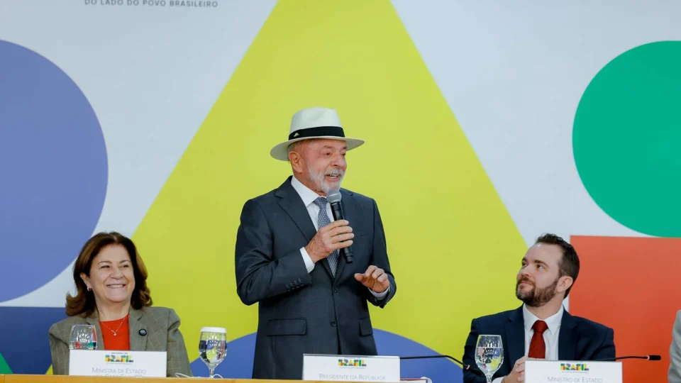 Aposta de Lula para reeleição, Desenrola 2.0 carrega risco moral de aceitação da inadimplência