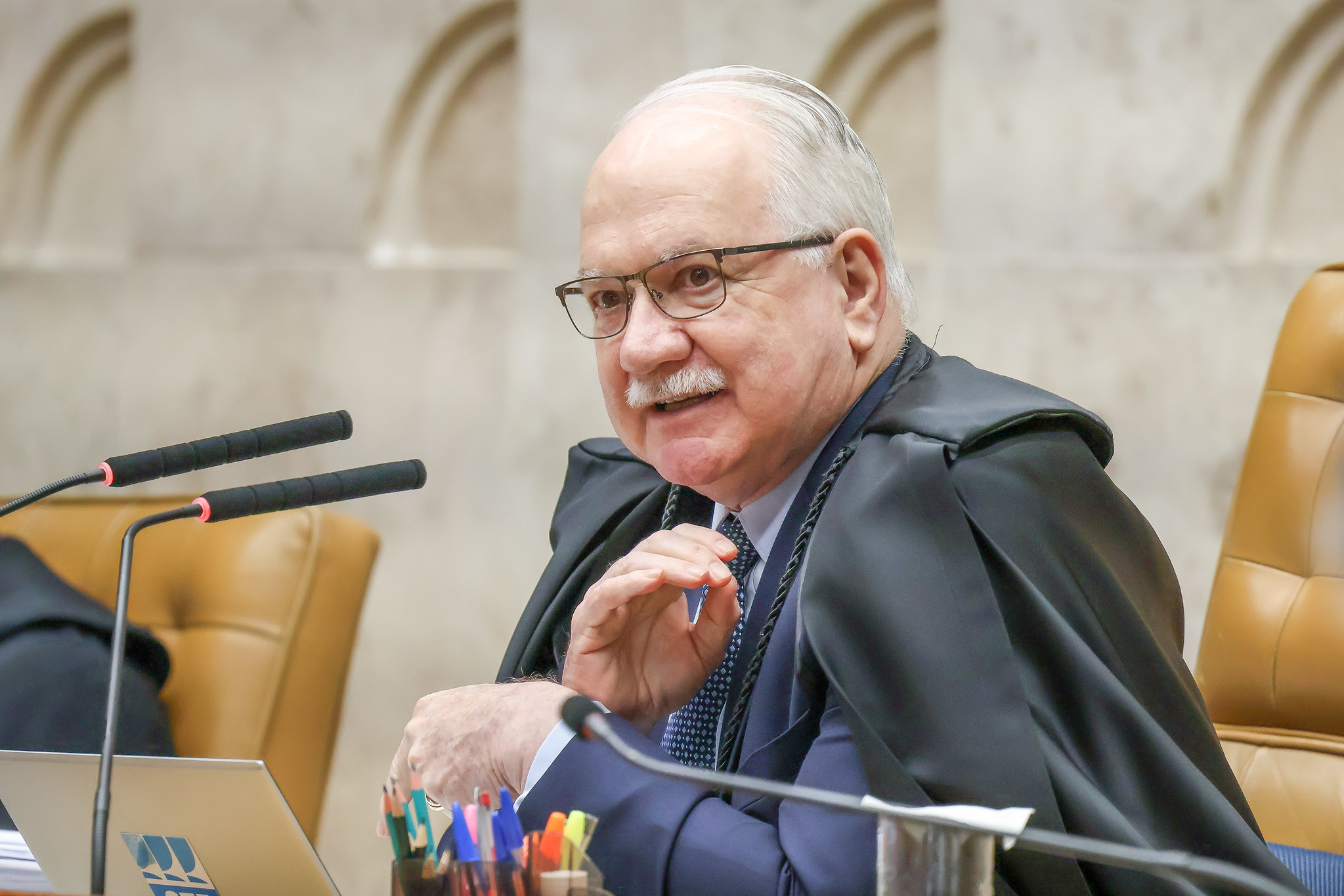Em meio à crise do Master, Fachin afirma que escândalos recentes mostram “consequência nefasta” da falta de controle no mercado financeiro.