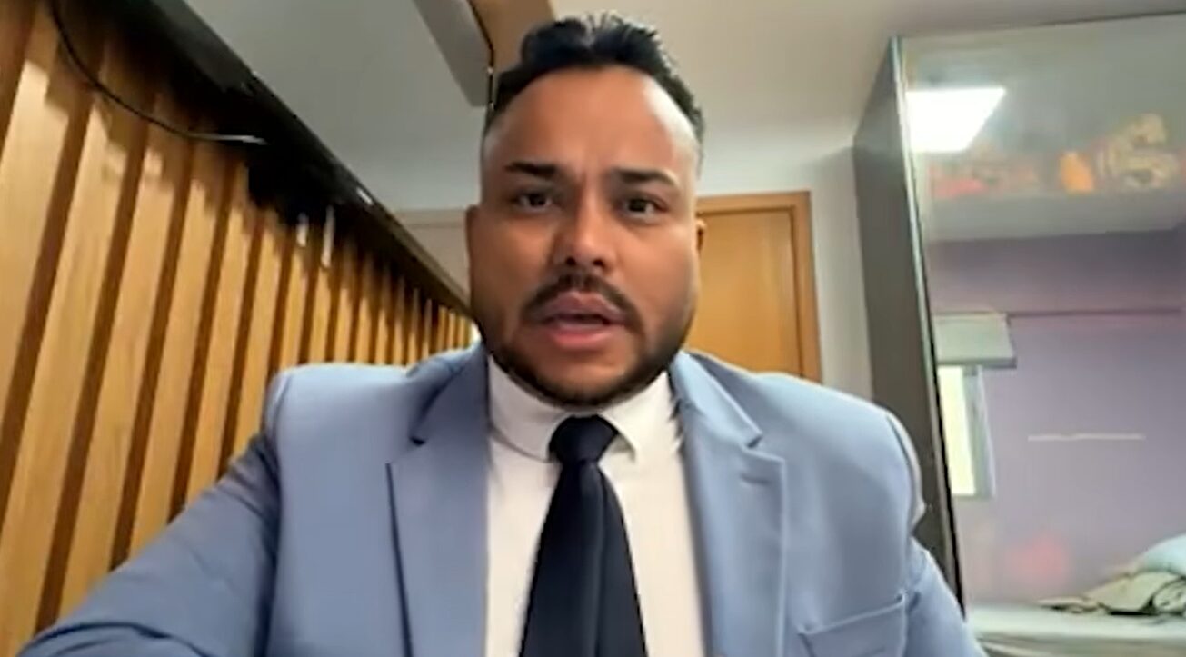 Defesa de Débora do Batom prepara novo pedido para reduzir pena; veja entrevista