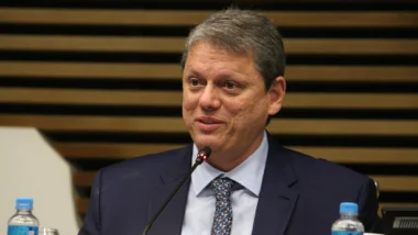 Tarcísio confirma Ramuth na vice e define chapa da direita em SP