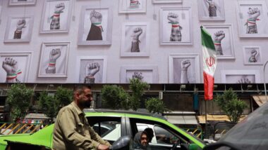 Propaganda do regime do Irã em Teerã, capital iraniana Imagem referente a matéria