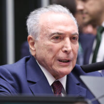 Ex-presidente Michel Temer defende respeito à Constituição