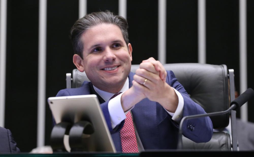Estratégia de Motta restringe debate e pode decidir a jornada 6×1
