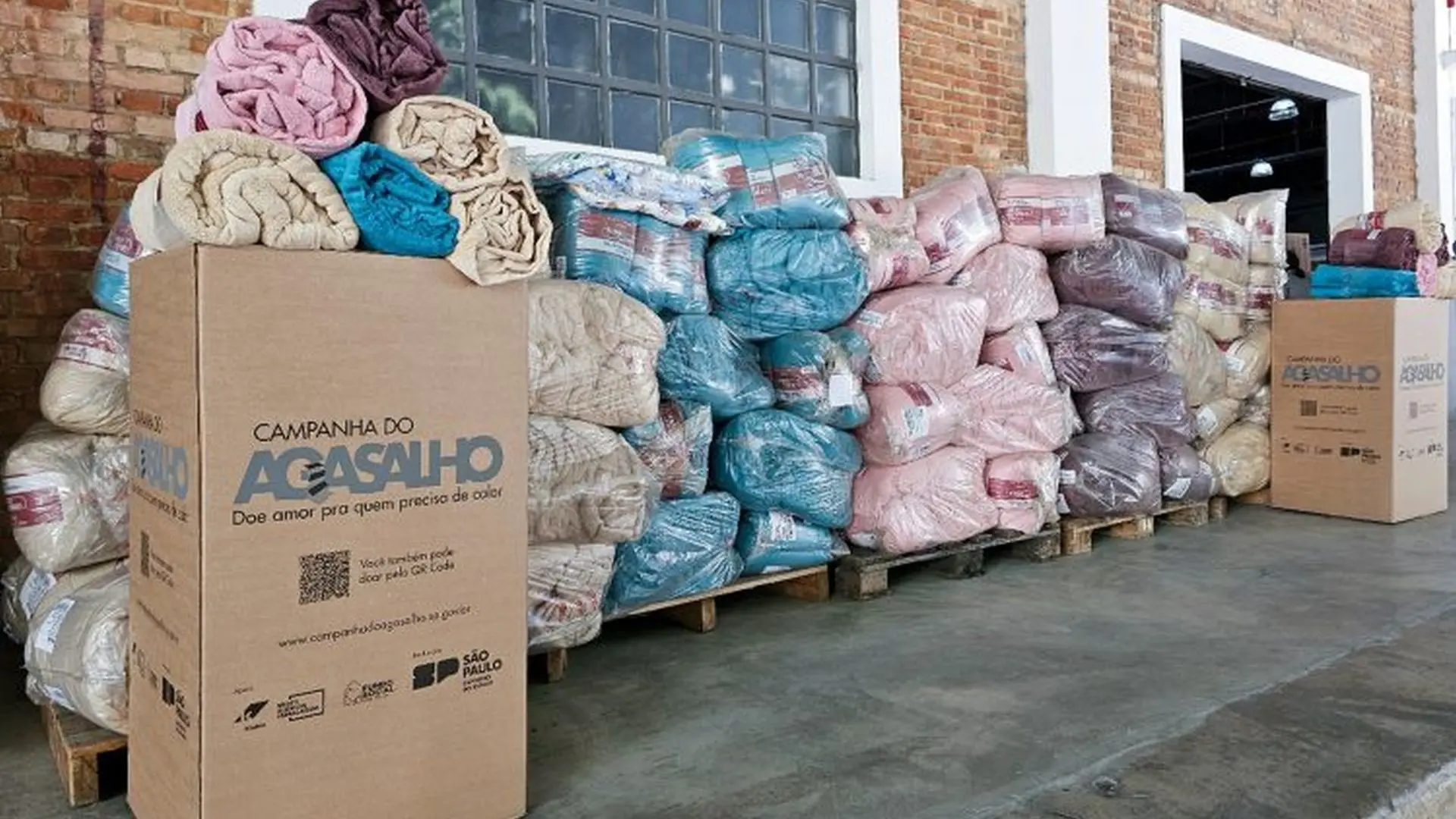 Campanha do Agasalho conta com estrutura de arrecadação e distribuição para ampliar o atendimento às famílias em situação de vulnerabilidade em todo o estado.