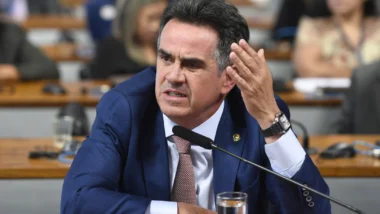 Senador foi alvo da quinta fase da operação Compliance Zero, acusado de receber mesadas e outros benefícios para defender interesses do Master.