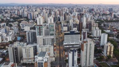 Imagem aérea da cidade de Curitiba