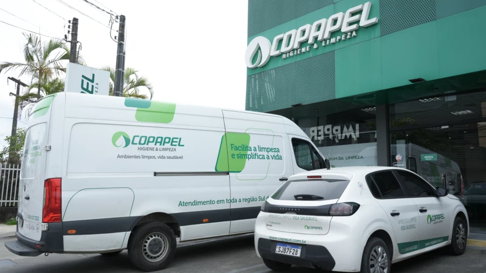 De uma pequena operação com dois produtos a uma estrutura que atende mais de 16 mil clientes por ano: a Copapel consolida sua expansão com logística integrada no Sul do país.