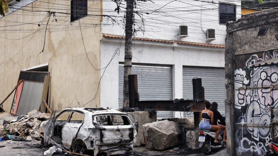20 anos depois de ataques do PCC em SP, 41% notam crime organizado presente onde moram