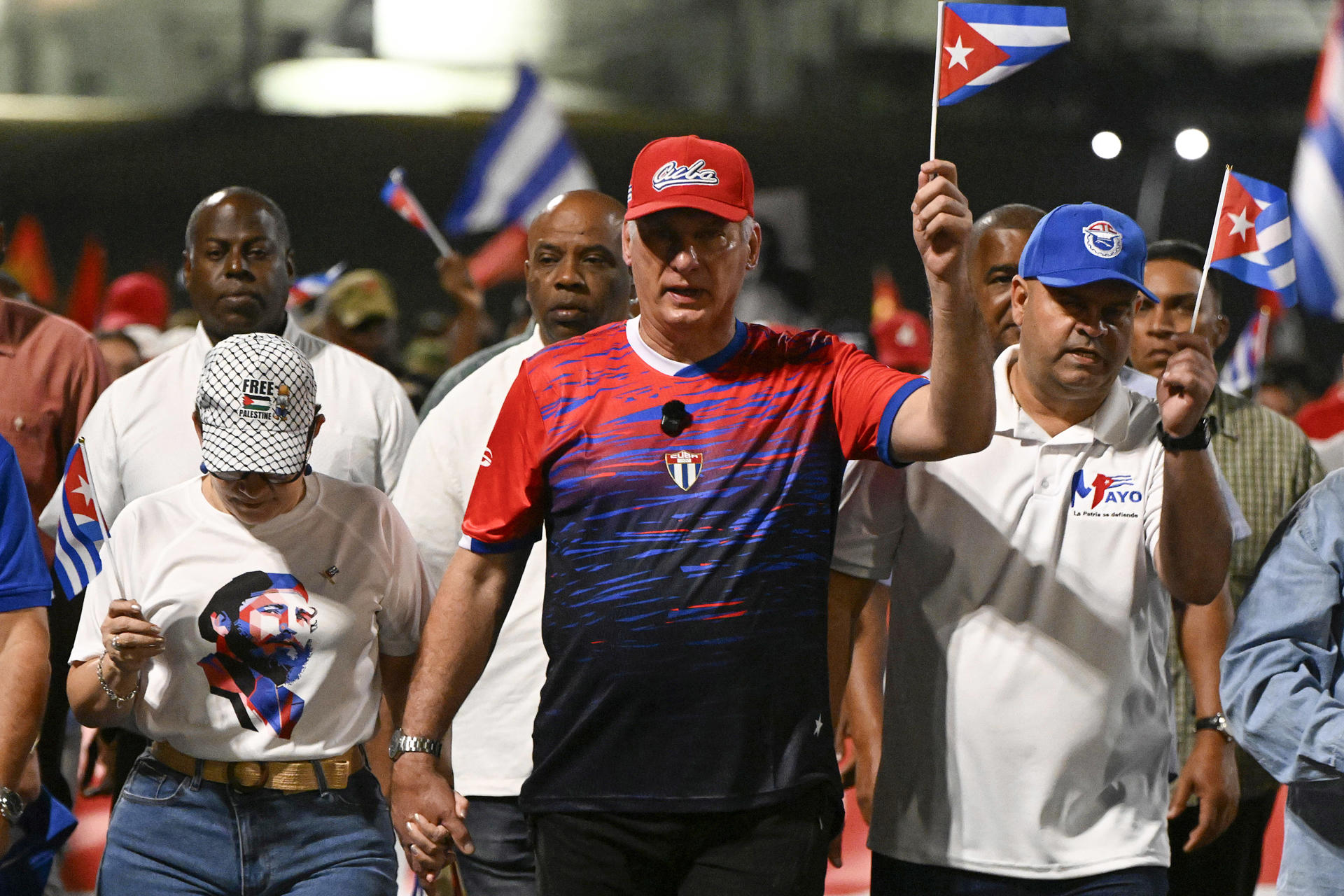 Operação na ilha? EUA realizaram 25 voos militares para coletar informações em Cuba desde fevereiro