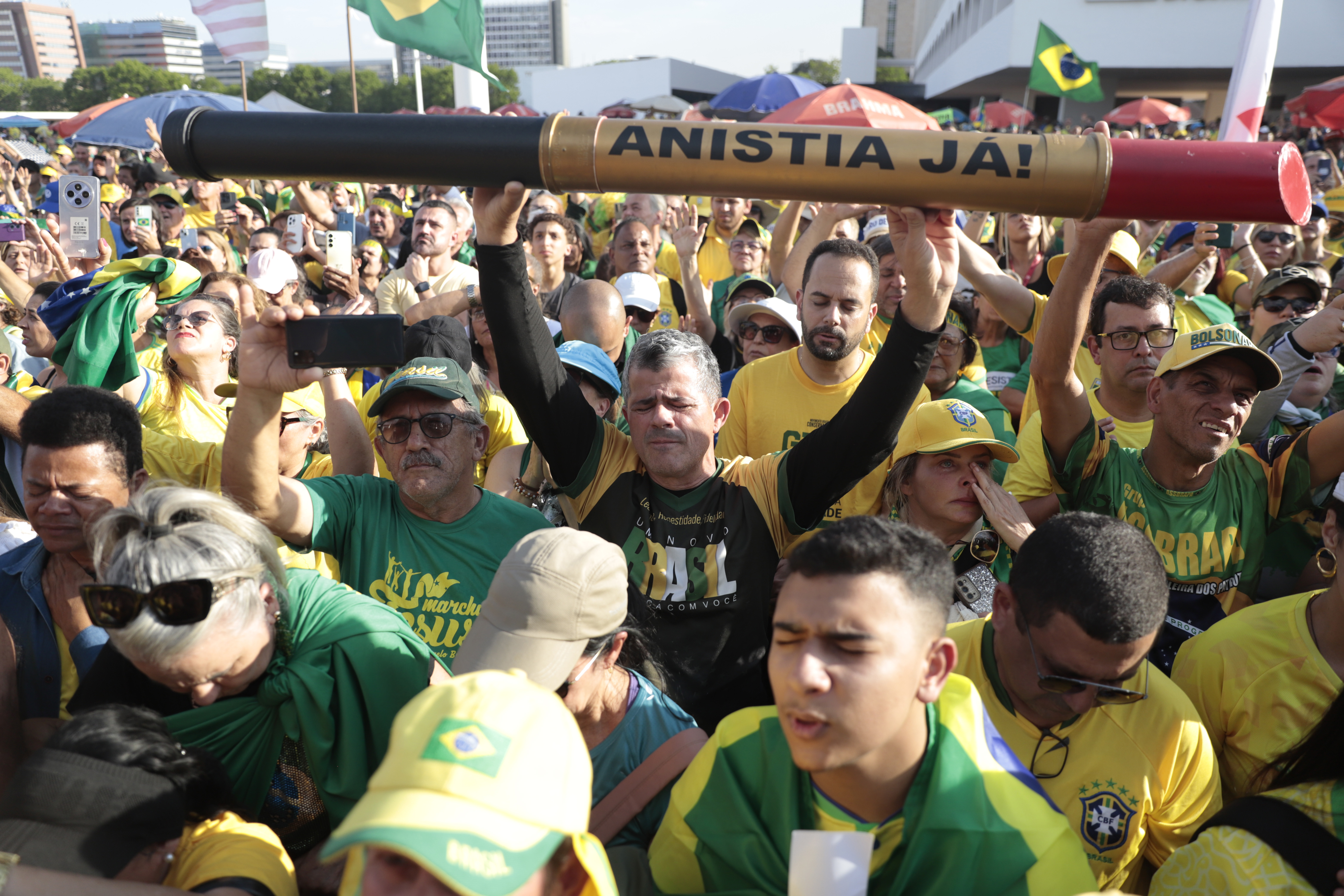 Indignação com decisão de Moraes contra dosimetria impulsiona luta por anistia