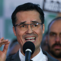 Dino revoga decisão que tirou do ar reportagem sobre situação eleitoral de Deltan Dino revoga decisão que tirou do ar reportagem sobre situação eleitoral de Deltan