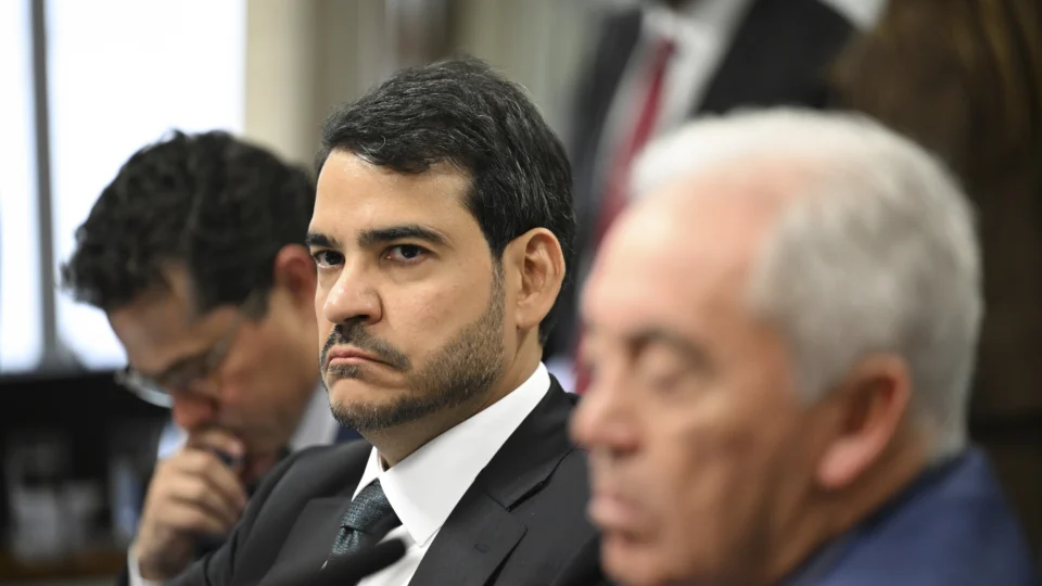 Rejeição de Jorge Messias ao STF foi a primeira em 132 anos e expôs desgaste do governo petista.