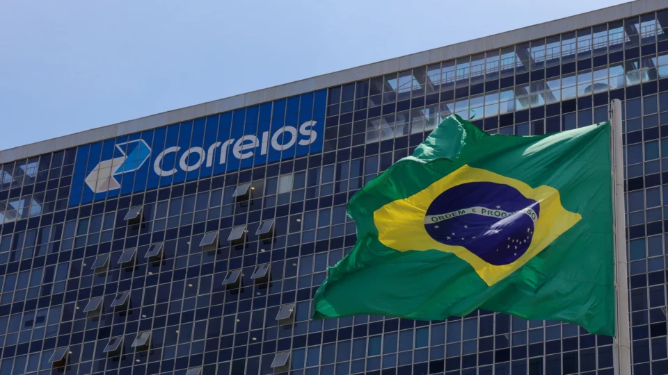 Correios: debate sobre privatização da estatal nas eleições 2026