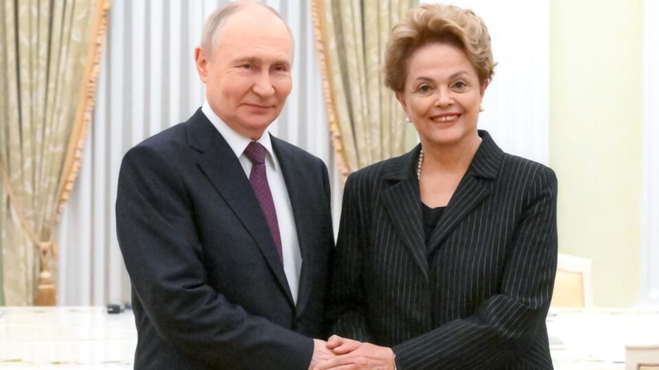 Em reunião com Putin, Dilma transmite “grande respeito” de Lula pelo ditador