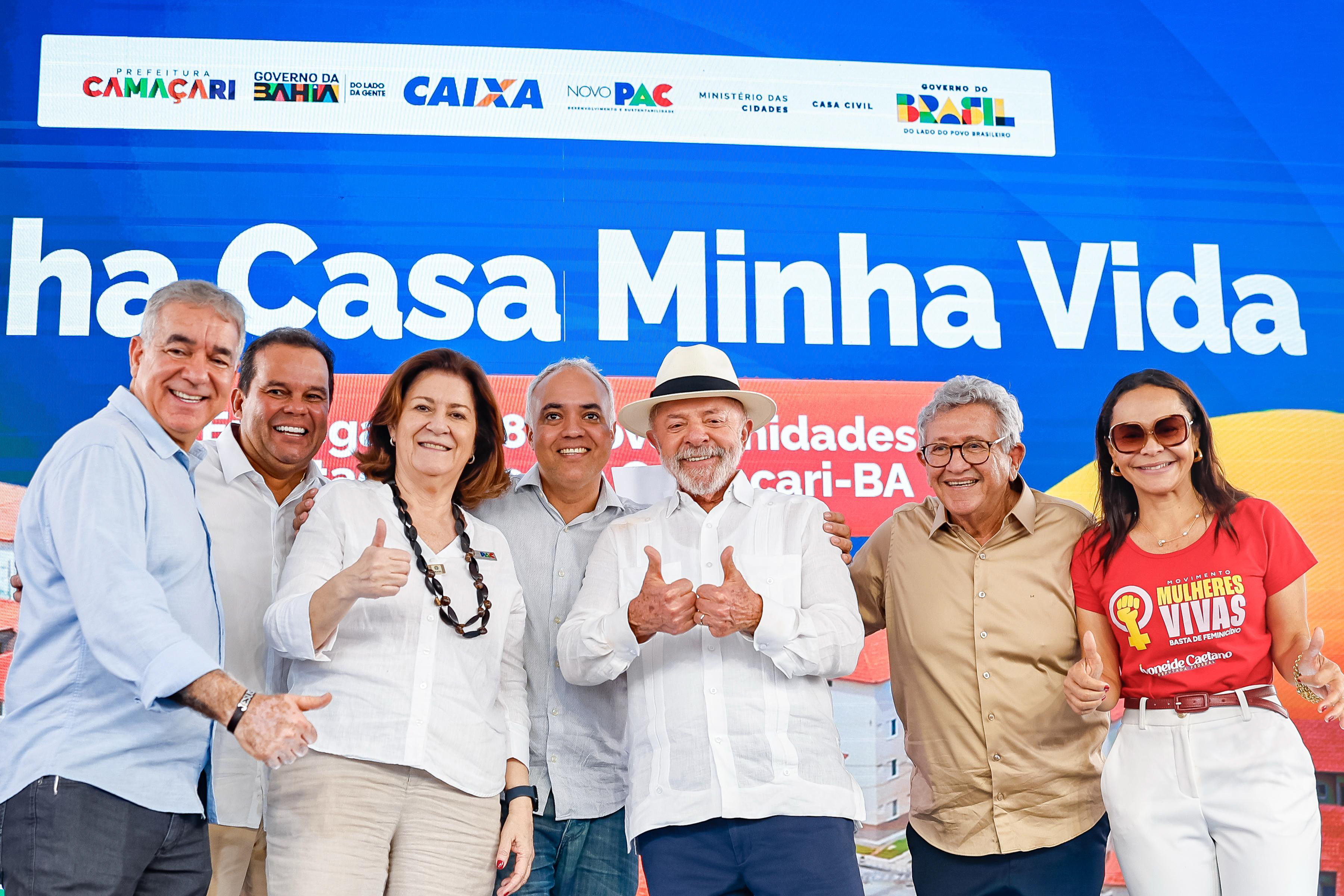 Horas depois de PT usar IA contra Flávio, Lula defende proibição de IA nas eleições