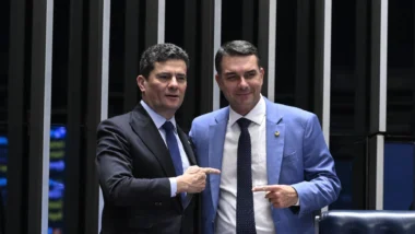 Senadores Sergio Moro e Flávio Bolsonaro
