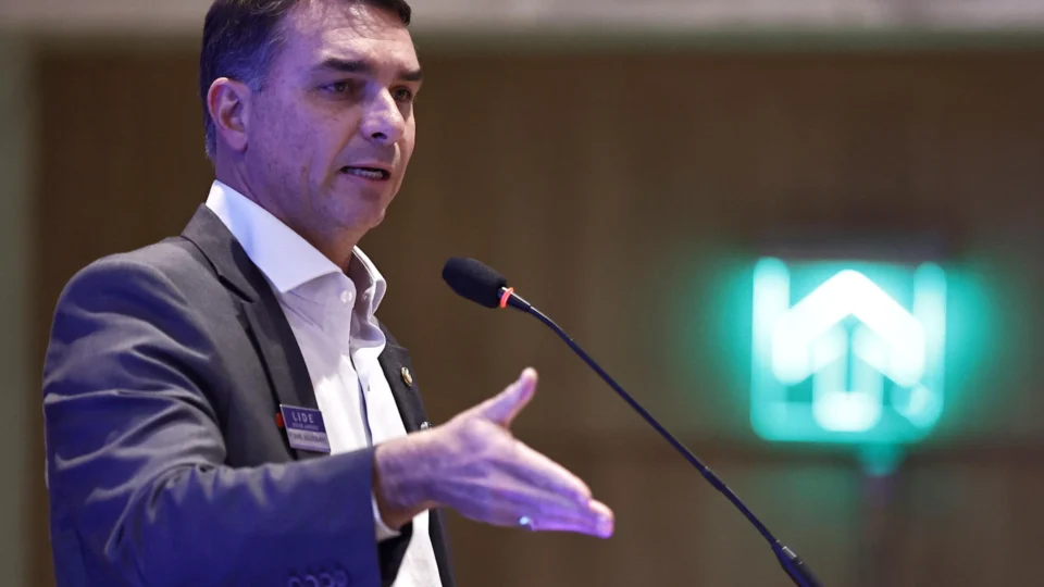 Flávio Bolsonaro agenda empresários áudio