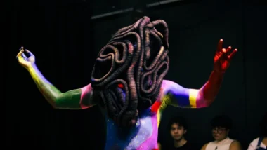 Homem nu na UFRN