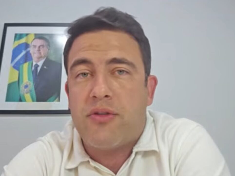 Deputado do PL diz que Zema “caminha de mãos dadas com STF”