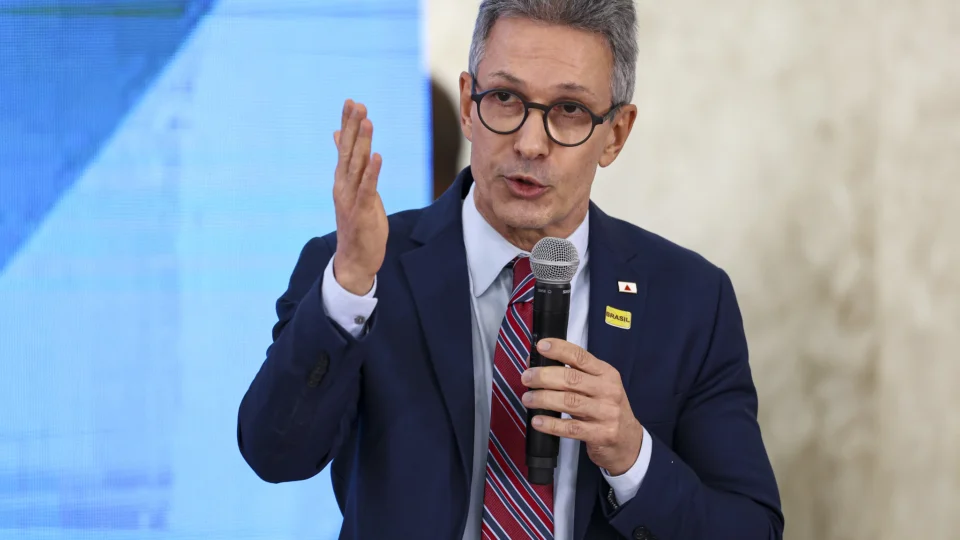 PGR denuncia Zema ao STJ por suposta calúnia contra Gilmar