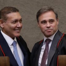 Kassio Nunes Marques e André Mendonça tomam posse no TSE