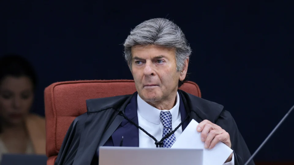 Fux não viu provas de tentativa de golpe e entendeu que fatos apurados não cabem nas acusações da PGR.