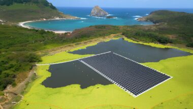 Usina solar em Fernando de Noronha terá capacidade para abastecer 9 mil residências. Imagem referente a matéria