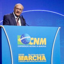 Alckmin enfrenta vaias na abertura da Marcha dos Prefeitos e defende relação republicana com municípios. Imagem referente a matéria