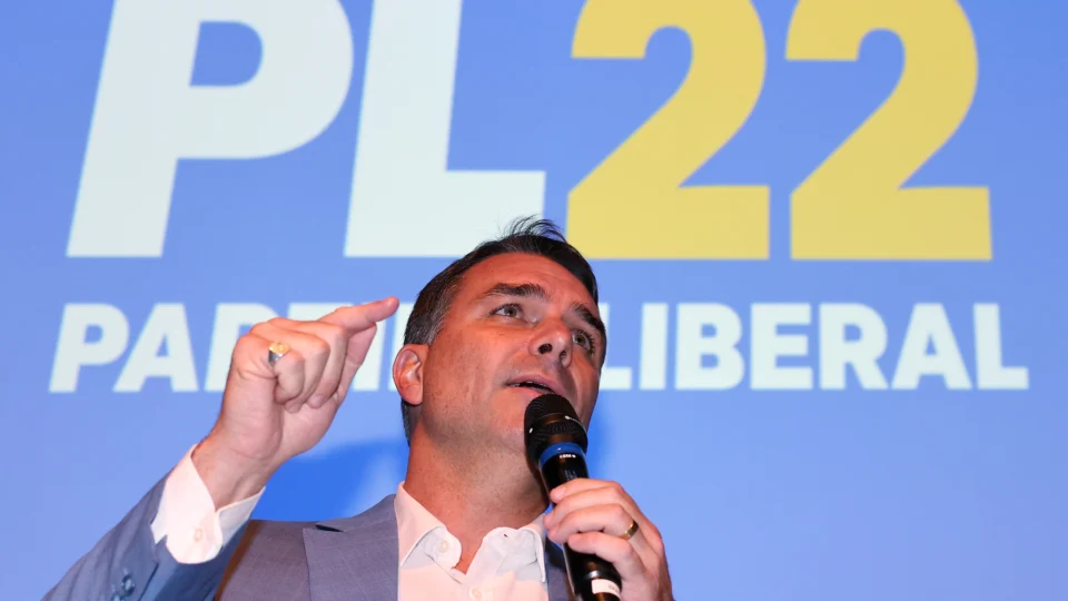 Flávio Bolsonaro bancada PL pesquisa