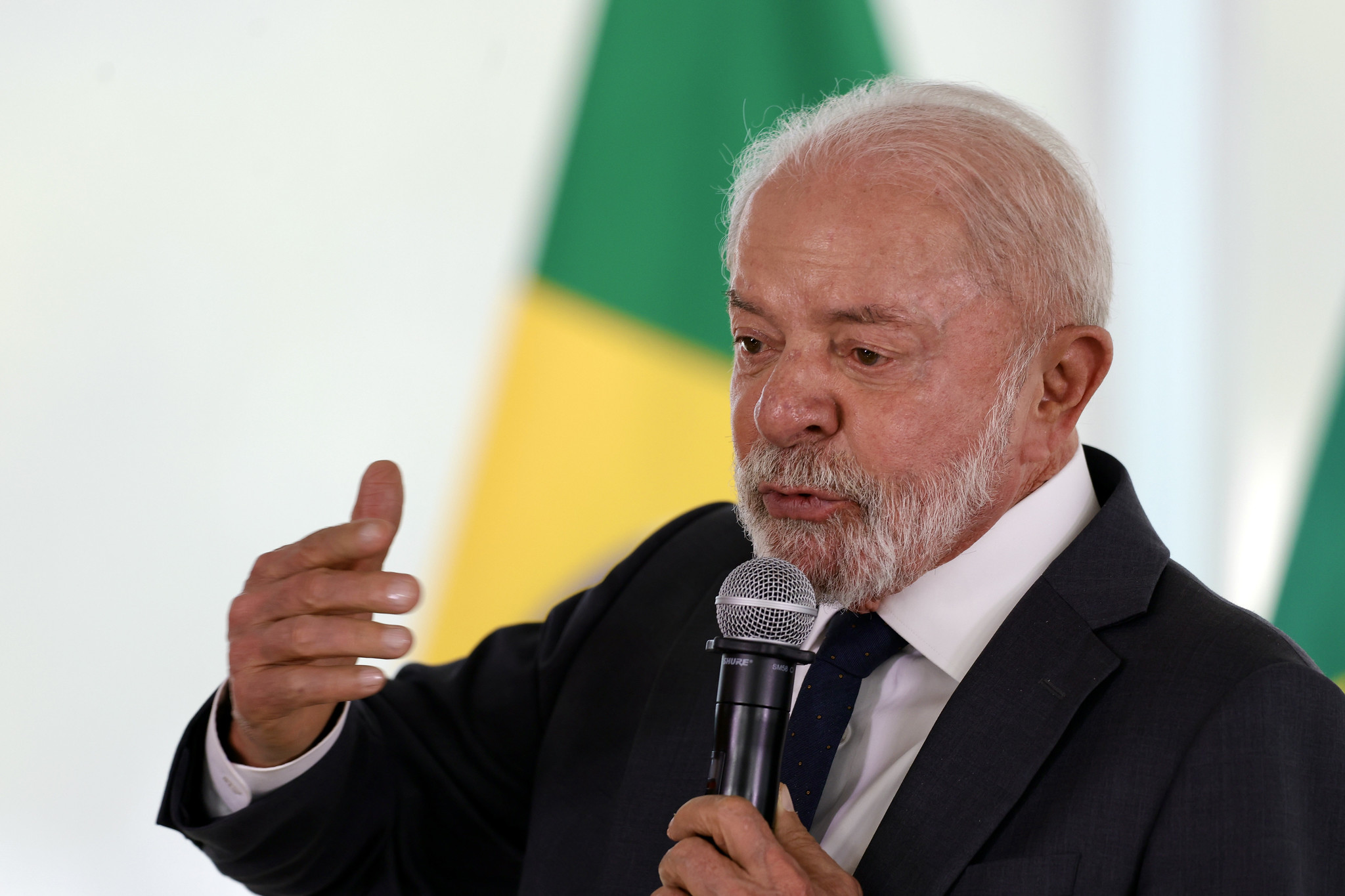 Lula lança crédito de R$ 30 bilhões para motoristas de aplicativo e taxistas