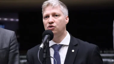 Marcel van Hattem recorre à CCJ contra suspensão do mandato
